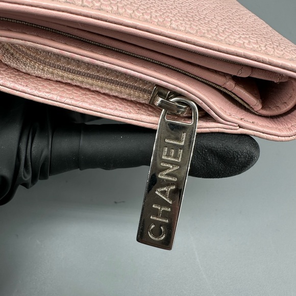 Chanel Pink Leather Wallet - Picture 2 of 12